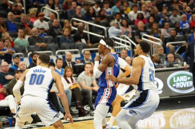 Orlando Magic 27 Aralık 2019 Cuma günü Orlando, Florida 'daki Amway Arena' da Philadelphia 76ers 'a ev sahipliği yapıyor..