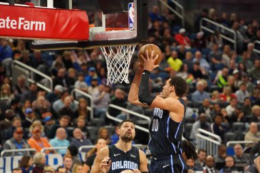 Orlando Magic 28 Şubat 2020 tarihinde Orlando Florida 'da Amway Center' da Minnesota Timberwolves 'a ev sahipliği yapar..  