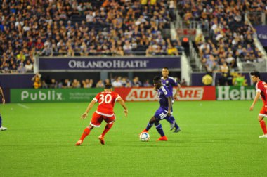 Orlando City SC, 8 Mayıs 2015 'te Florida' daki Kamp Dünyası Stadyumu 'nda Los Angeles Galaksisi' ne ev sahipliği yaptı.. 