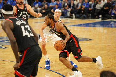 Orlando Magic 21 Nisan 2019 tarihinde Orlando Florida 'daki Amway Arena' da düzenlenen NBA Playoff 1 'de Toronto Rapçileri' ne ev sahipliği yapıyor..