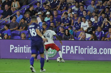 Orlando City 27 Eylül 2017 'de Orlando City Stadyumu' nda New England Devrimi 'ne ev sahipliği yaptı..  