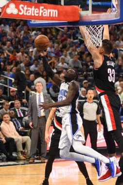 Orlando Magic 25 Ekim 2018 'de Orlando Florida' daki Amway Center 'da Portland Trail Blazers' ı sunar.. 