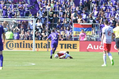 Orlando City SC, 9 Nisan 2019 'da Orlando, Florida' daki Citrus Bowl 'da New York Red Bulls' a ev sahipliği yapıyor..  