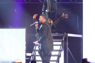 Baba Yankee ve Don Omar 7 Ağustos 2016 'da Orlando Florida' daki Amway Center 'da konser verdiler..  