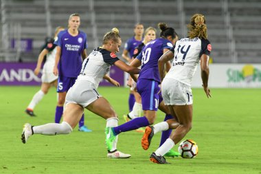 Orlando Pride, 23 Mayıs 2018 'de Orlando Florida' daki Exploria Stadyumu 'nda Kuzey Carolina Cesareti' ne ev sahipliği yapmaktadır..  