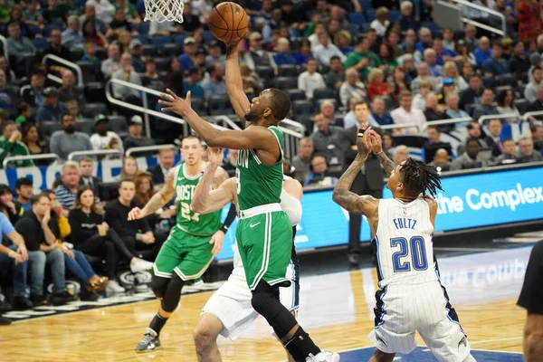 Orlando Magic, Boston Celtics 'i 24 Ocak 2020' de Orlando, Florida 'da Amway Center' da ağırladı..   