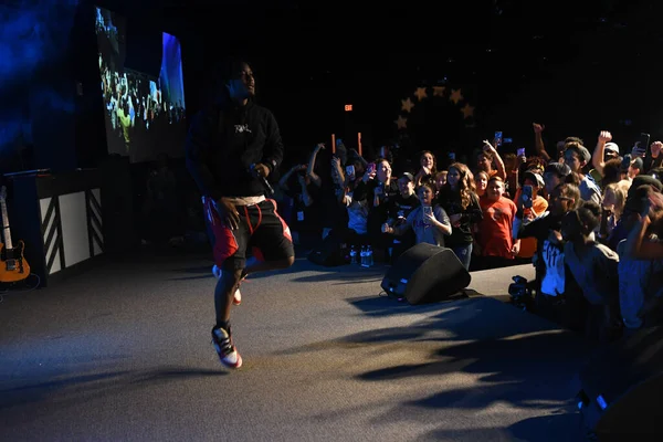 Crossover Kilisesi, 6 Ekim 2018 'de Tampa Florida' daki Crossover Kilisesi 'nde iki yıllık lezzet festivaline ev sahipliği yapıyor..  