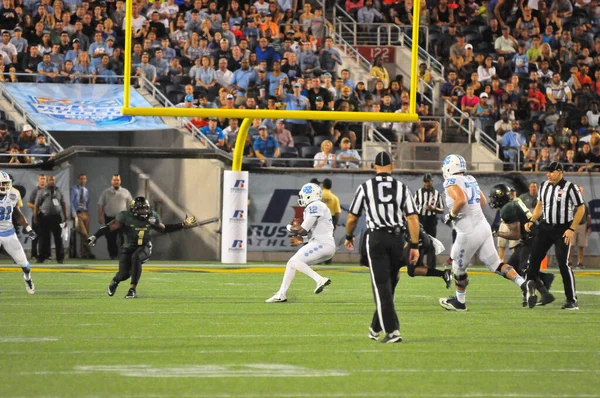 Carolina Del Norte Enfrenta Baylor Durante Russell Athletic Bowl Camping —  Fotos de Stock