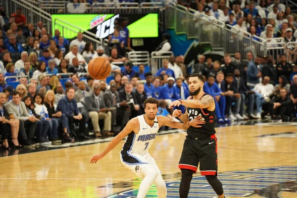 Orlando Magic 19 Nisan 2019 Cuma günü Orlando Florida 'daki Amway Arena' daki NBA Playoff 1 'de Toronto Rapçileri' ne ev sahipliği yapıyor.
