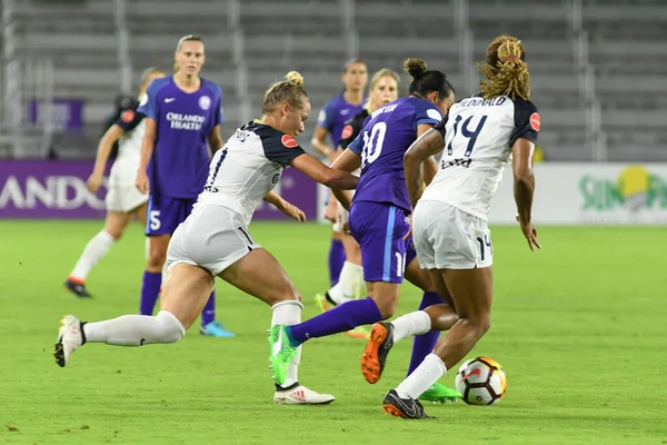Orlando Pride, 23 Mayıs 2018 'de Orlando Florida' daki Exploria Stadyumu 'nda Kuzey Carolina Cesareti' ne ev sahipliği yapmaktadır..  