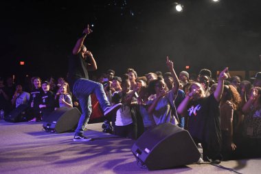 Crossover Kilisesi, 6 Ekim 2018 'de Tampa Florida' daki Crossover Kilisesi 'nde iki yıllık lezzet festivaline ev sahipliği yapıyor..  