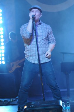 Christian Rock Bands Audio Adrenaline ve Kutless 23 Mart 2014 'te Osceola Sahne Sanatları Merkezi Kissimmee, FL' de sahne almaktadır.. 