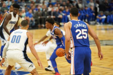 Orlando Magic 13 Ekim 2019 'da Florida, Orlando' daki Amway Center 'da Philadelphia 76ers' a ev sahipliği yaptı.. 