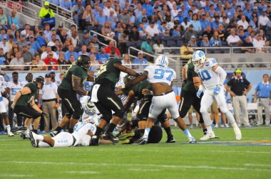 Kuzey Carolina 29 Aralık 2015 tarihinde Orlando Florida 'daki Kamp Dünya Stadyumu' nda oynanan Russell Atletizm Kupası 'nda Baylor ile karşılaşacak.. 