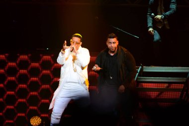 Baba Yankee ve Don Omar 7 Ağustos 2016 'da Orlando Florida' daki Amway Center 'da konser verdiler.. 