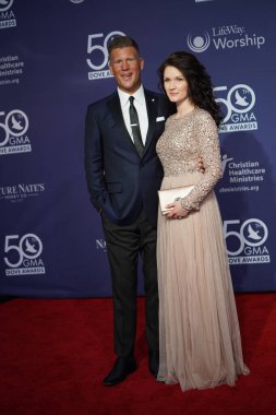 15 Ekim 2019 'da Nashville, Tennessee' deki Linbscome Üniversitesi 'nde verilen 50. GMA Dove Ödülleri sırasında kırmızı halı. 