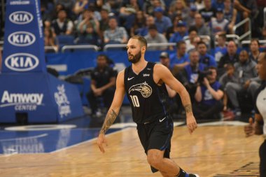 Orlando Magic, 19 Ocak 2019 Cumartesi günü Orlando Florida 'daki Amway Arena' da Milwaukee Doları 'na ev sahipliği yapıyor..