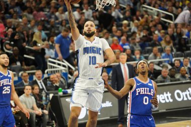 Orlando Magic 27 Aralık 2019 Cuma günü Orlando, Florida 'daki Amway Arena' da Philadelphia 76ers 'a ev sahipliği yapıyor..