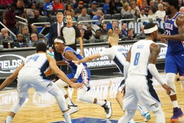 Orlando Magic 27 Aralık 2019 Cuma günü Orlando, Florida 'daki Amway Arena' da Philadelphia 76ers 'a ev sahipliği yapıyor..