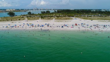 Şehir plajlı sahil manzarası çok güzel.