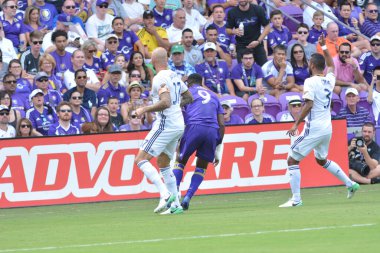 Orlando City 15 Nisan 2017 'de Florida, Orlando' daki Citrus Bowl 'da Los Angeles Galaksisine ev sahipliği yaptı..  
