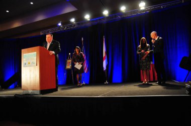 Florida Valisi Rick Scott 13 Ekim 2015 'te Orlando Florida' daki İnanç Sempozyumunda konuşma yapacak..  