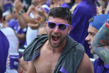 Orlando City 8 Nisan 2018 'de Orlando Florida' daki Exploria Stadyumu 'nda Portland Timbers' a ev sahipliği yaptı..