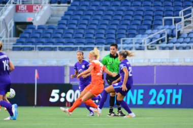 Orlando Pride sunucusu Houston Dash 23 Haziran 2016 'da Orlando Florida' daki Dünya Kampı Stadyumu 'nda..