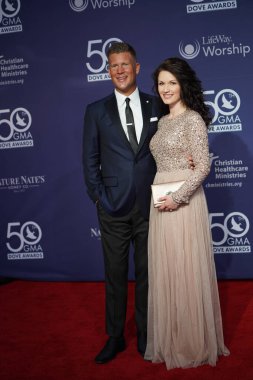 15 Ekim 2019 'da Nashville, Tennessee' deki Linbscome Üniversitesi 'nde verilen 50. GMA Dove Ödülleri sırasında kırmızı halı. 