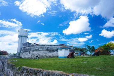 Fort Fincastle, Nassau şehrinde, Bahamalar 'ın New Providence adasında bulunan bir kale. Kale 1793 'te Lord Dunmore tarafından inşa edildi..