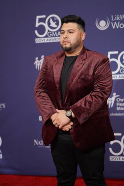 15 Ekim 2019 'da Nashville, Tennessee' deki Linbscome Üniversitesi 'nde verilen 50. GMA Dove Ödülleri sırasında kırmızı halı. 