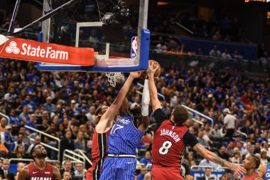 Orlando Magic 17 Ekim 2018 'de Orlando Florida' daki Amway Center 'da Miami Heat' i sunar..