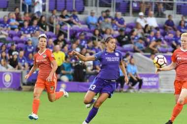 Orlando Pride 28 Haziran 2018 'de Orlando City Stadyumu' nda Houston Dash 'e ev sahipliği yaptı..  