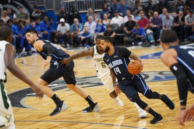 Orlando Magic, Orlando, Florida, ABD 'deki Amway Center' da Milwaukee Bucks 'a ev sahipliği yapıyor. 1 Kasım 2019.  