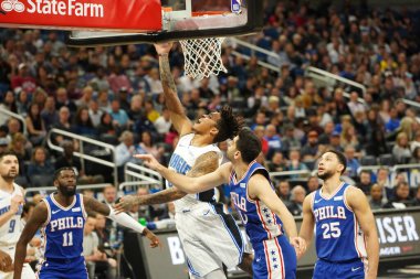 Orlando Magic 27 Aralık 2019 Cuma günü Orlando, Florida 'daki Amway Arena' da Philadelphia 76ers 'a ev sahipliği yapıyor..