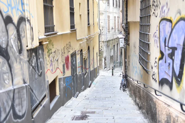 Eine Typisch Europäische Gasse Schöne Und Alte Gebäude — Stockfoto