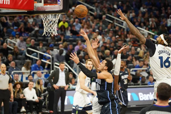 Orlando Magic 28 Şubat 2020 tarihinde Orlando Florida 'da Amway Center' da Minnesota Timberwolves 'a ev sahipliği yapar..  