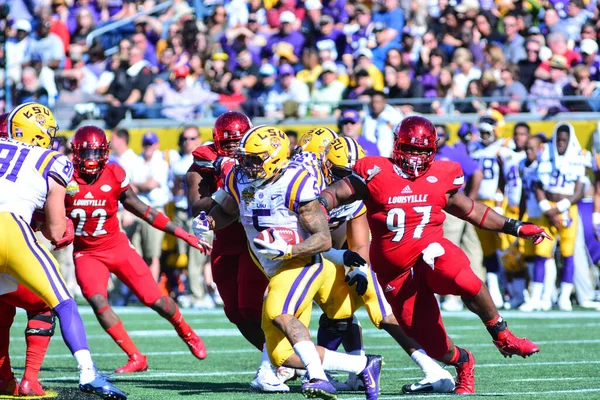 Lsu Enfrenta Louisville Durante 71St Citrus Bowl Camping World Stadium — Fotografia de Stock