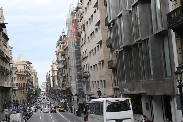 Widok Ulice Barcelony Zewnątrz Budynków — Zdjęcie stockowe