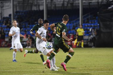 Los Angeles Galaksisi, 14 Temmuz 2020 'de Orlando Florida ABD' deki ESPN Vahşi Spor Dünyası 'nda düzenlenen MLS Sırt Turnuvası sırasında Portland Timbers ile karşı karşıya geldi..