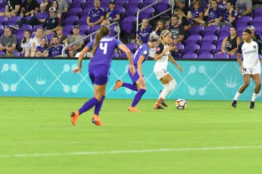 Orlando Pride, 23 Mayıs 2018 'de Orlando Florida' daki Exploria Stadyumu 'nda Kuzey Carolina Cesareti' ne ev sahipliği yapmaktadır..  