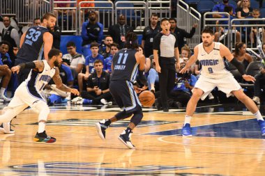 Orlando Magic 10 Ekim 2018 tarihinde Orlando Florda 'daki Amway Center' da Memphis Grizzilies 'e ev sahipliği yaptı..  