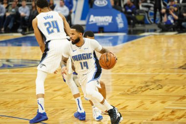 Orlando Magic 27 Aralık 2019 Cuma günü Orlando, Florida 'daki Amway Arena' da Philadelphia 76ers 'a ev sahipliği yapıyor..