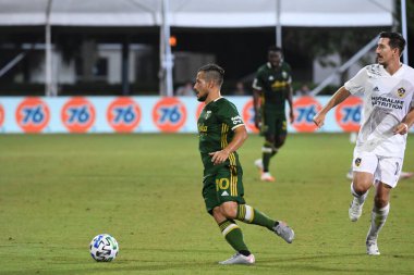 Los Angeles Galaksisi, 14 Temmuz 2020 'de Orlando Florida ABD' deki ESPN Vahşi Spor Dünyası 'nda düzenlenen MLS Sırt Turnuvası sırasında Portland Timbers ile karşı karşıya geldi.