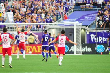 Orlando City SC, 6 Mayıs 2016 'da Orlando Florida' daki Dünya Kampı Stadyumu 'nda New York Red Bulls' a ev sahipliği yaptı.. 