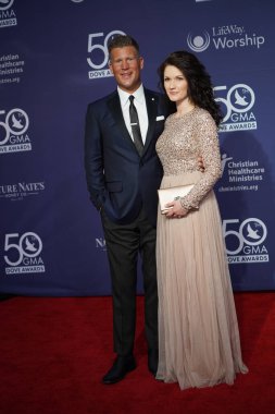 15 Ekim 2019 'da Nashville, Tennessee' deki Linbscome Üniversitesi 'nde verilen 50. GMA Dove Ödülleri sırasında kırmızı halı. 