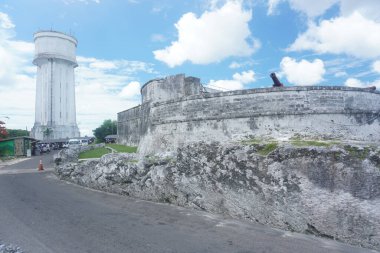 Kalenin eski duvarlarının manzarası