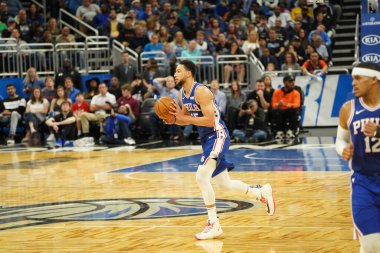 Orlando Magic 27 Aralık 2019 Cuma günü Orlando, Florida 'daki Amway Arena' da Philadelphia 76ers 'a ev sahipliği yapıyor..