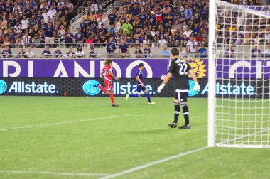 Orlando City SC, 8 Mayıs 2015 'te Florida' daki Kamp Dünyası Stadyumu 'nda Los Angeles Galaksisi' ne ev sahipliği yaptı.. 
