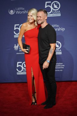 15 Ekim 2019 'da Nashville, Tennessee' deki Linbscome Üniversitesi 'nde verilen 50. GMA Dove Ödülleri sırasında kırmızı halı. 